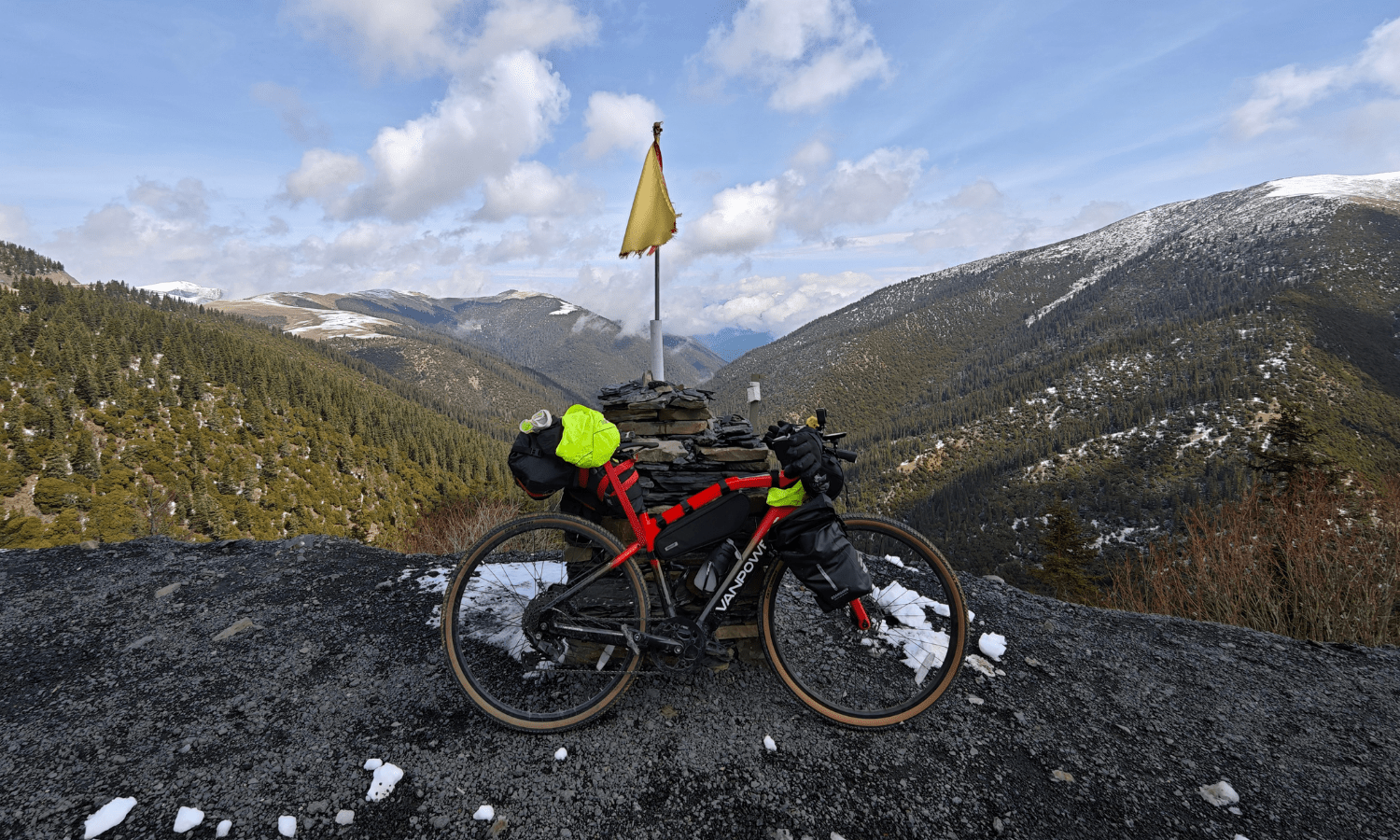 2,069 km on the UrbanCross Ultra: From Chengdu to Lhasa on Two Wheels - VANPOWERS LTD